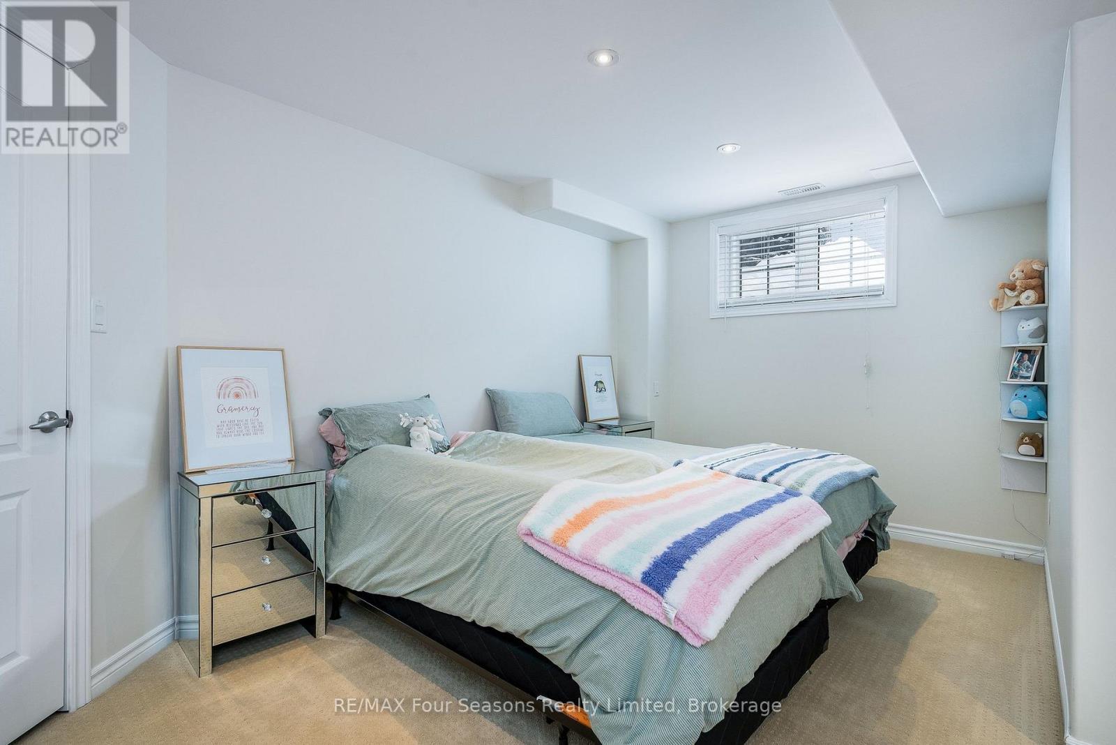 64 Waterview Road, Wasaga Beach, Ontario  L9Z 0E9 - Photo 20 - S12782282