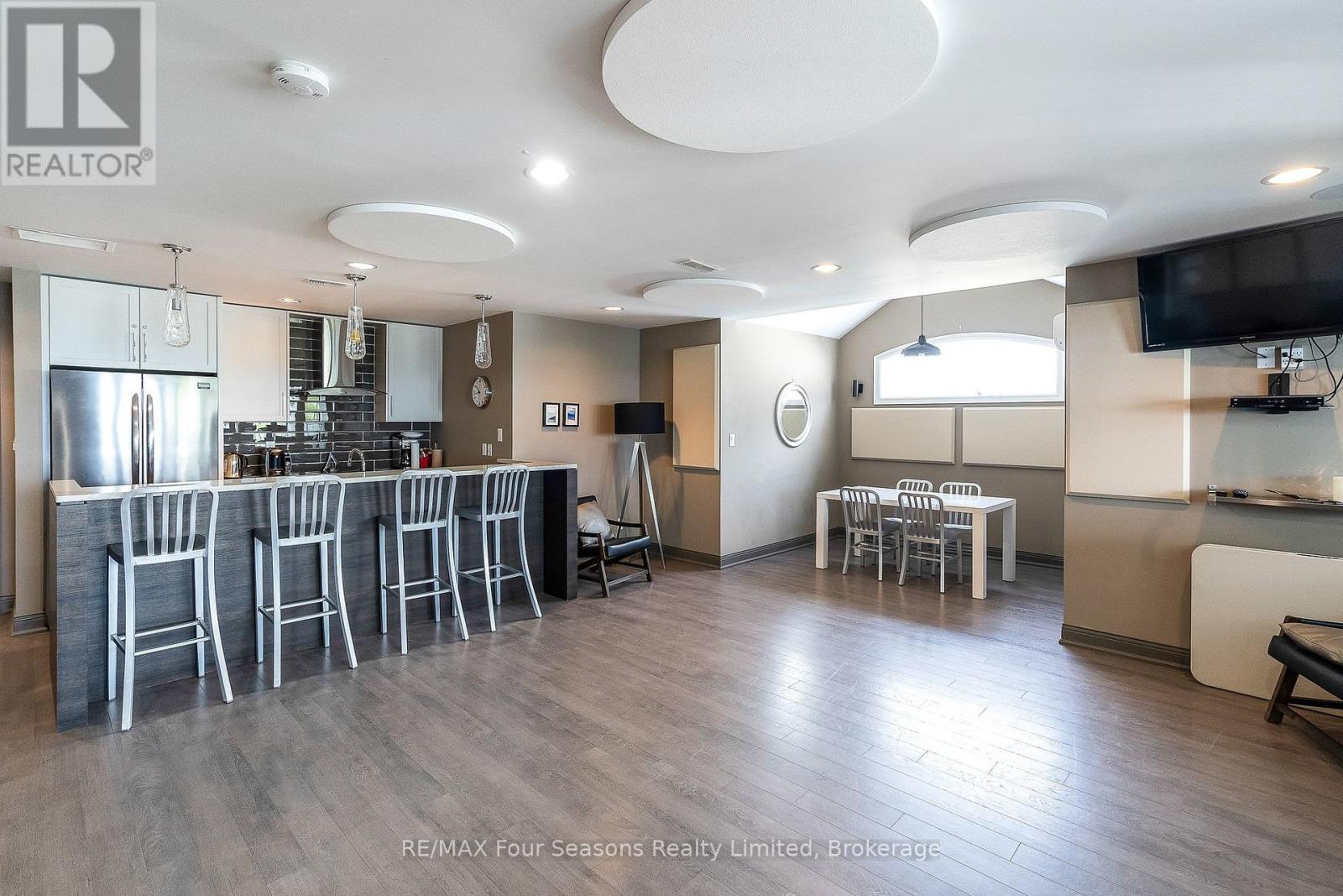 64 Waterview Road, Wasaga Beach, Ontario  L9Z 0E9 - Photo 28 - S12782282