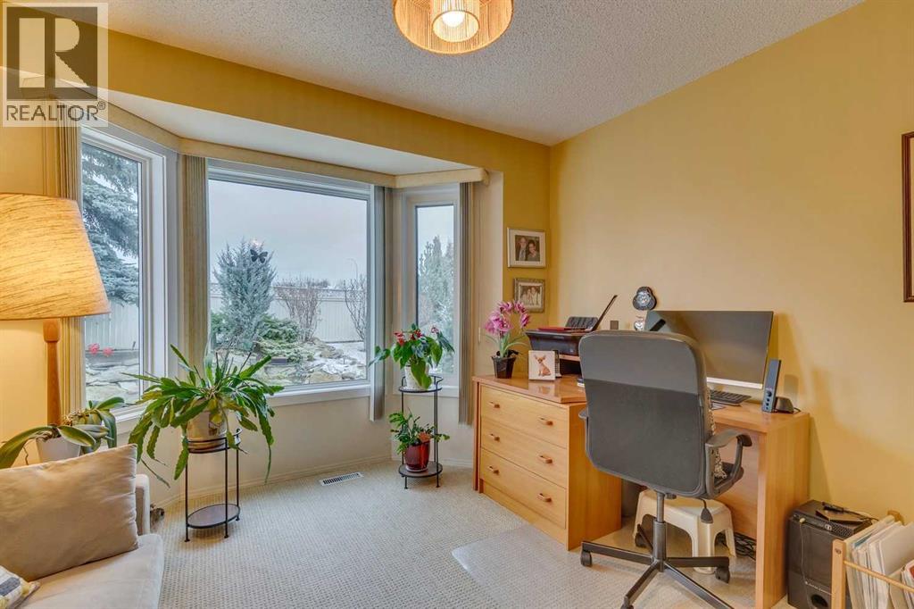 8 Douglas Woods View SE, Calgary, Alberta  T2Z 2A2 - Photo 28 - A2301834