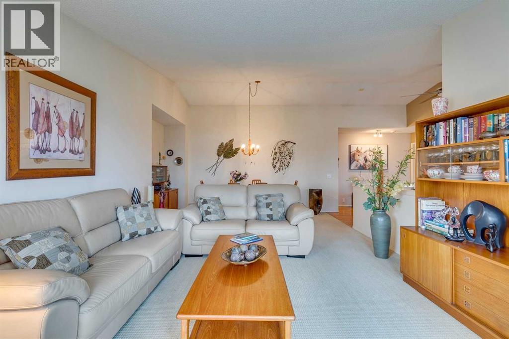 8 Douglas Woods View SE, Calgary, Alberta  T2Z 2A2 - Photo 17 - A2301834