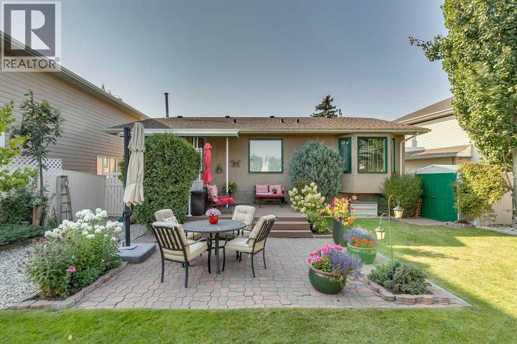 8 Douglas Woods View SE, Calgary, Alberta  T2Z 2A2 - Photo 6 - A2301834