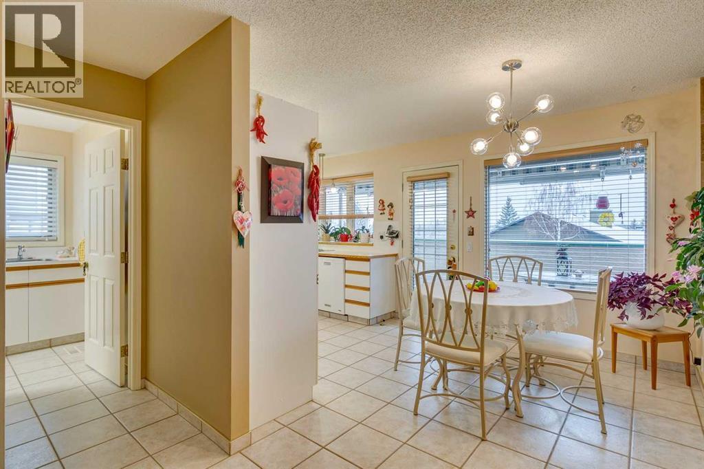 8 Douglas Woods View SE, Calgary, Alberta  T2Z 2A2 - Photo 20 - A2301834