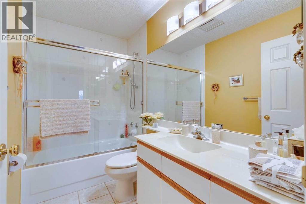 8 Douglas Woods View SE, Calgary, Alberta  T2Z 2A2 - Photo 29 - A2301834