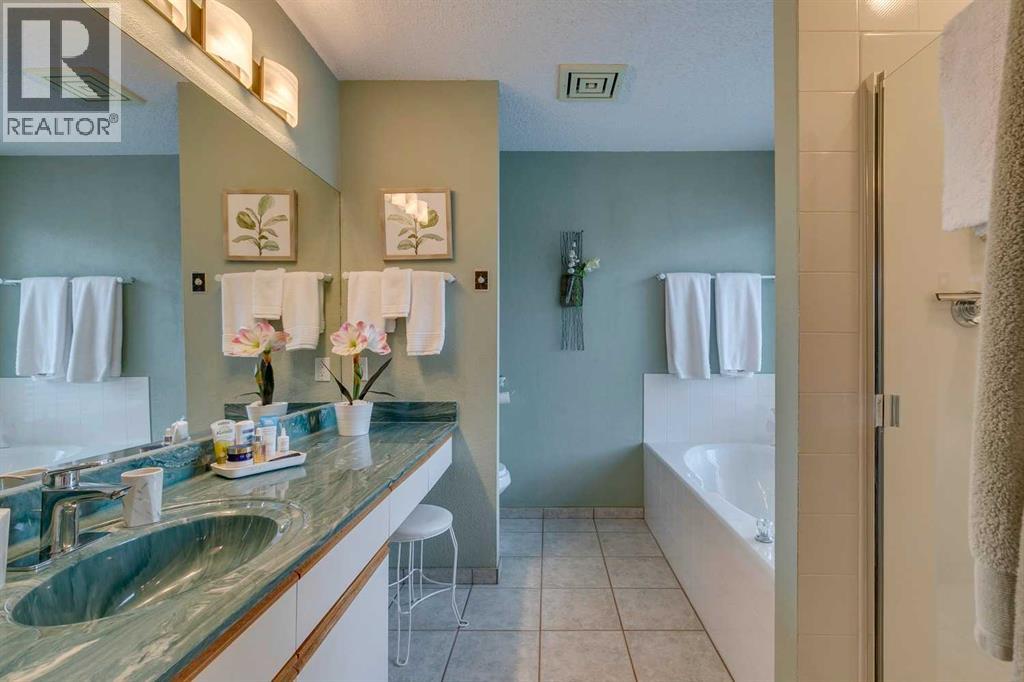 8 Douglas Woods View SE, Calgary, Alberta  T2Z 2A2 - Photo 33 - A2301834