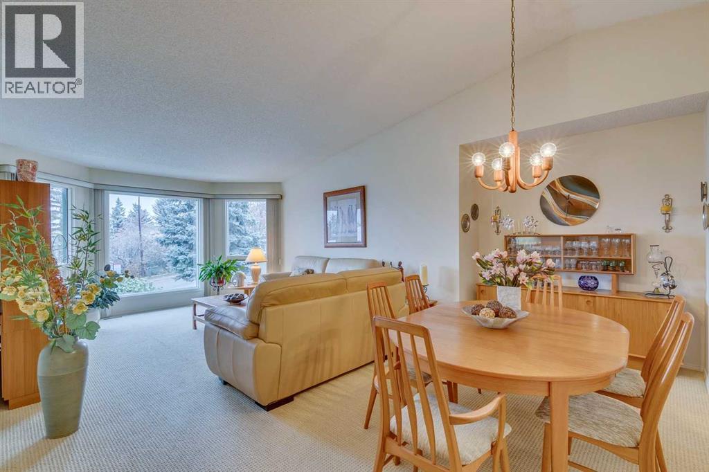 8 Douglas Woods View SE, Calgary, Alberta  T2Z 2A2 - Photo 12 - A2301834