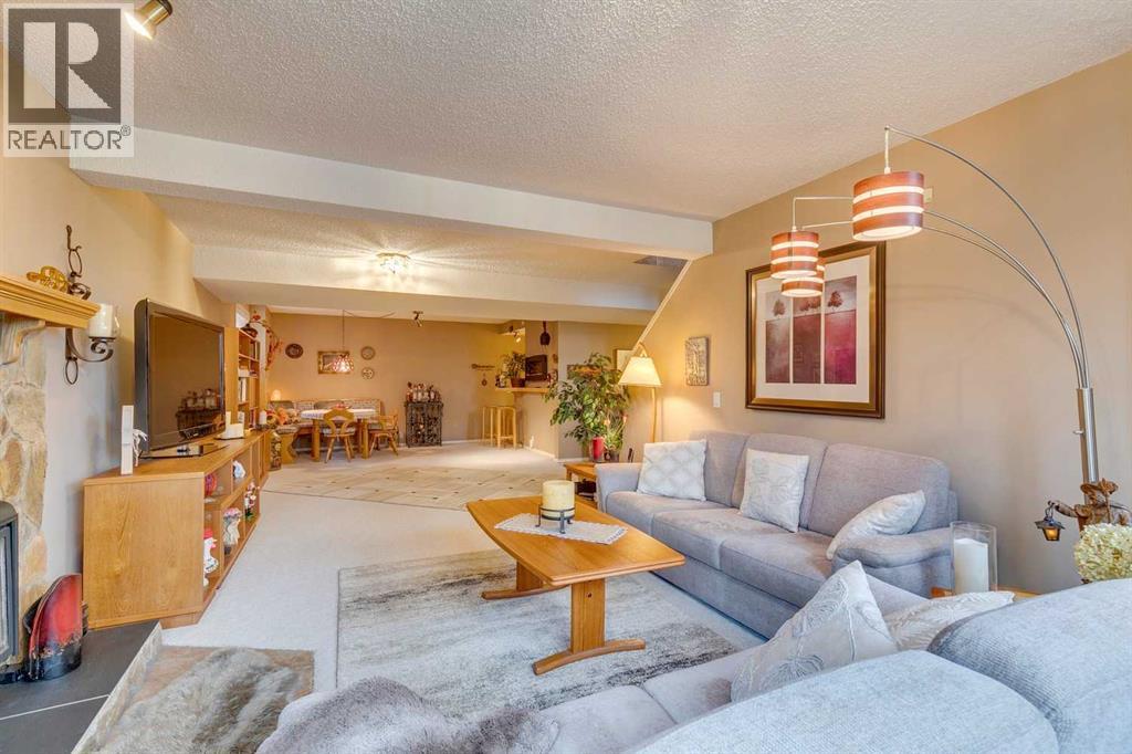 8 Douglas Woods View SE, Calgary, Alberta  T2Z 2A2 - Photo 39 - A2301834