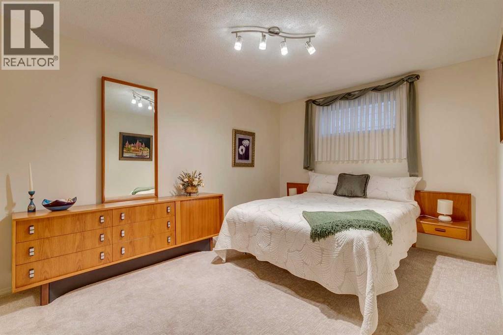 8 Douglas Woods View SE, Calgary, Alberta  T2Z 2A2 - Photo 43 - A2301834