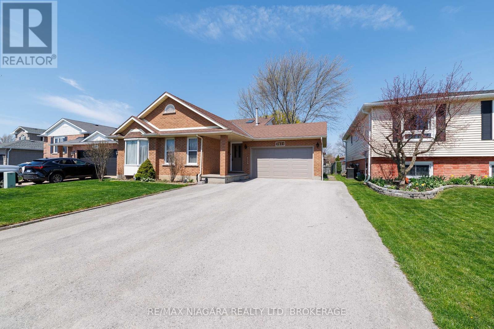 7821 WINDFIELD STREET, Niagara Falls, Ontario