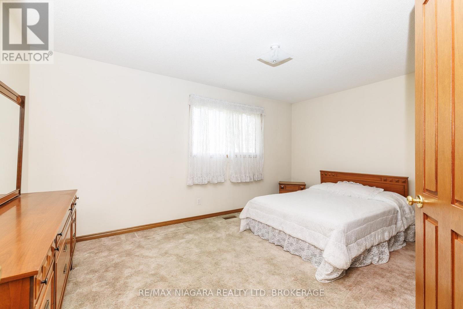 7821 Windfield Street, Niagara Falls, Ontario  L2H 2X4 - Photo 11 - X13046230