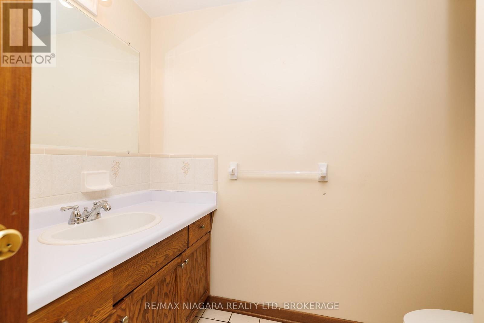 7821 Windfield Street, Niagara Falls, Ontario  L2H 2X4 - Photo 22 - X13046230