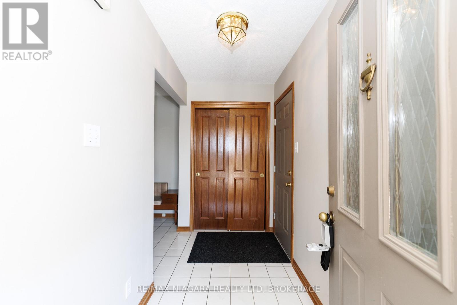 7821 Windfield Street, Niagara Falls, Ontario  L2H 2X4 - Photo 3 - X13046230