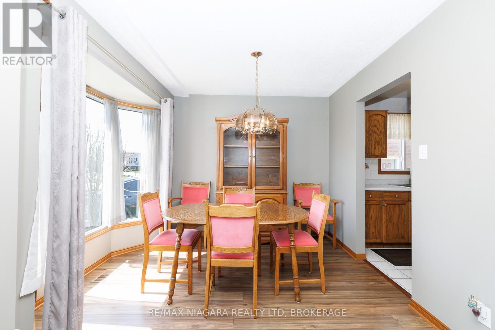 7821 Windfield Street, Niagara Falls, Ontario  L2H 2X4 - Photo 6 - X13046230