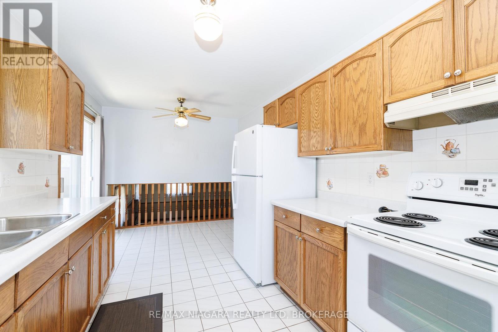 7821 Windfield Street, Niagara Falls, Ontario  L2H 2X4 - Photo 8 - X13046230