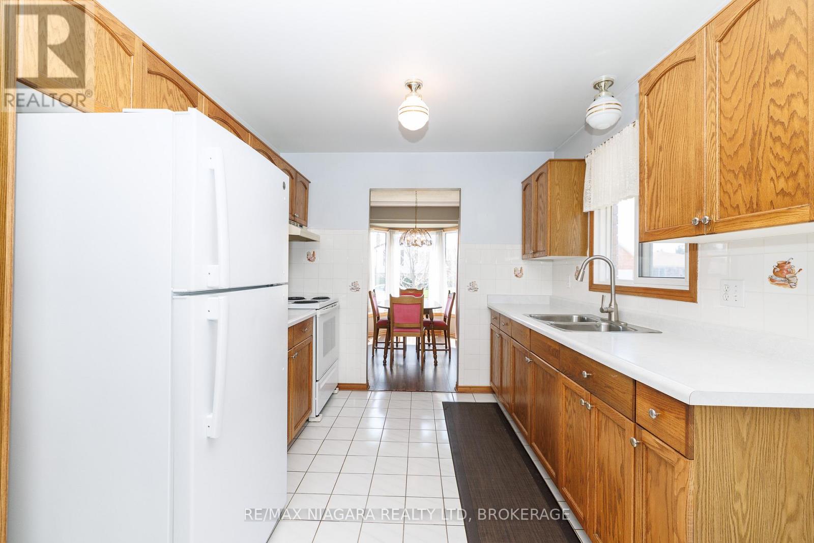 7821 Windfield Street, Niagara Falls, Ontario  L2H 2X4 - Photo 9 - X13046230