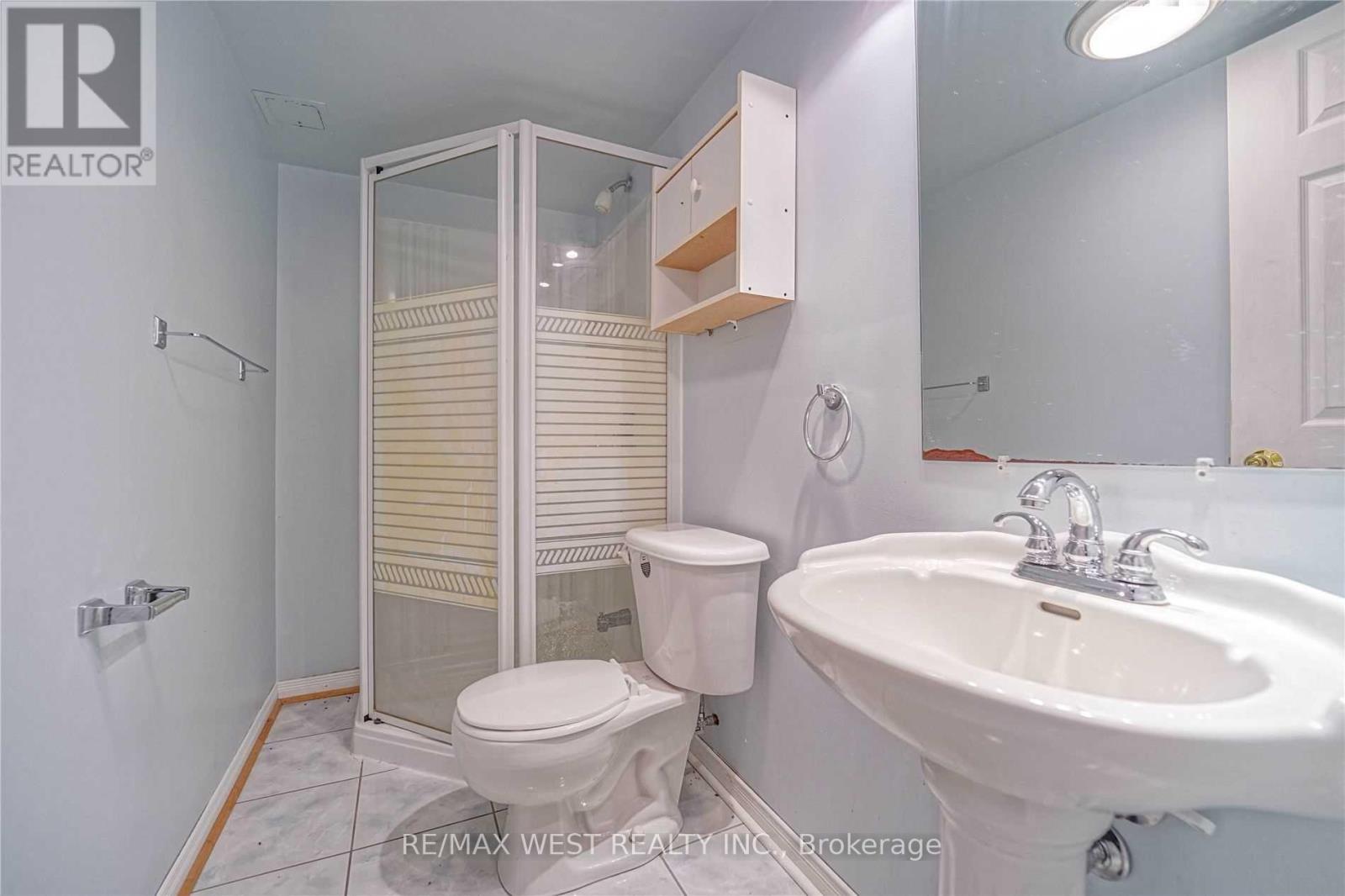 3 Amaryllis Avenue, Richmond Hill, Ontario  L4E 3T7 - Photo 13 - N13031966