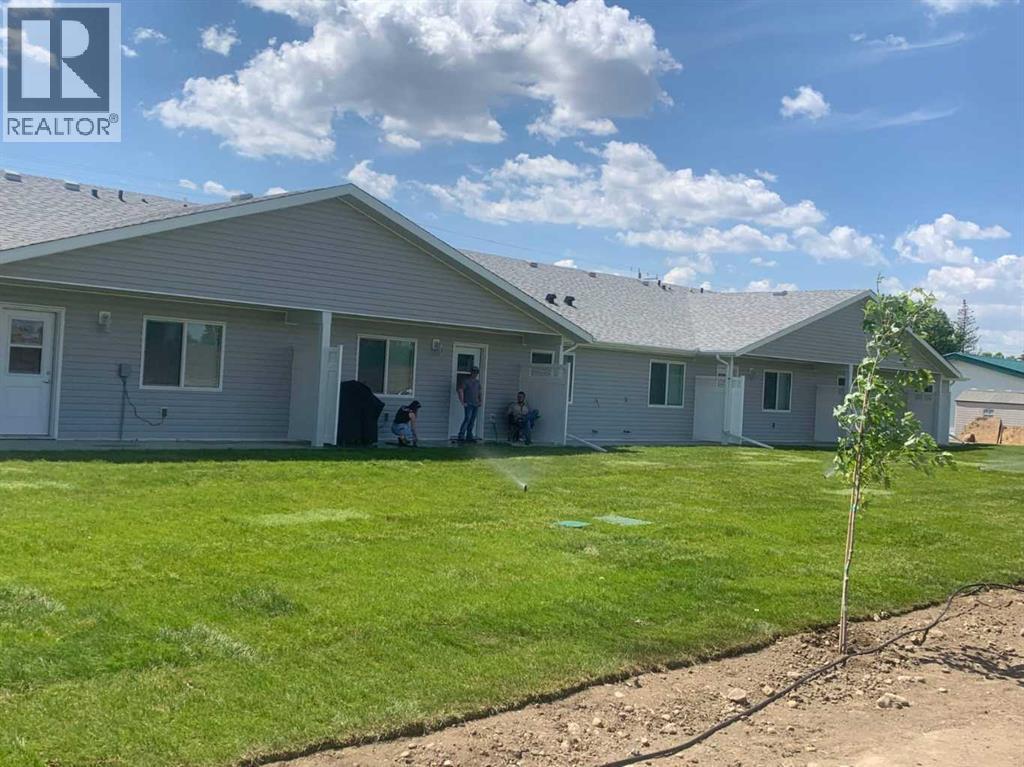 325 5 Street, Vauxhall, Alberta  T0K 2K0 - Photo 2 - A2252152