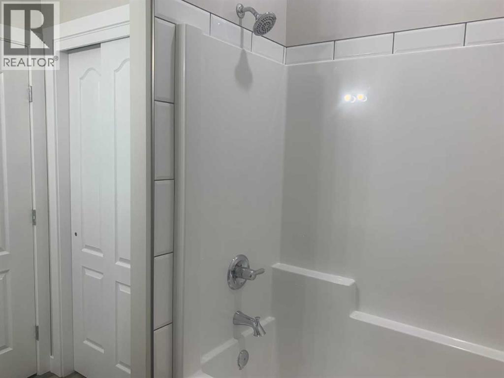 325 5 Street, Vauxhall, Alberta  T0K 2K0 - Photo 13 - A2252152