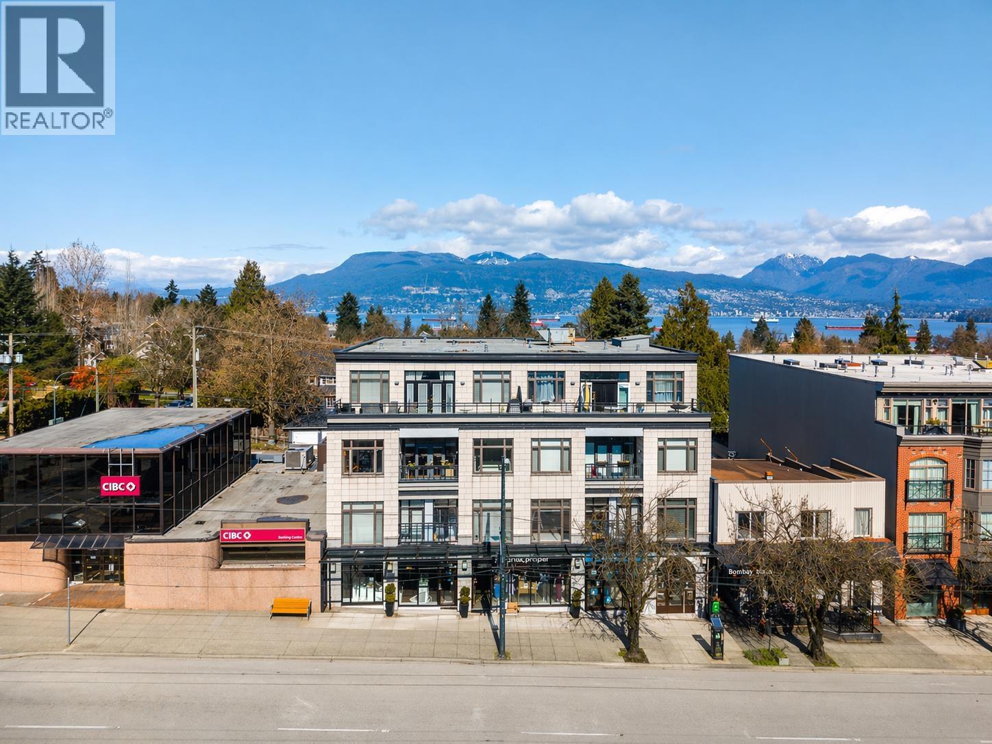 302 4479 W 10TH AVENUE, Vancouver, British Columbia