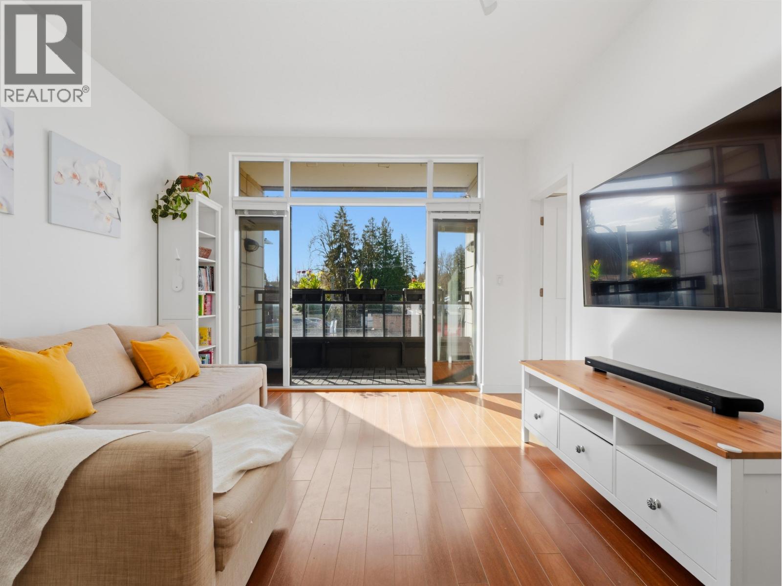 302 4479 W 10th Avenue, Vancouver, British Columbia  V6R 2H8 - Photo 3 - R3108667