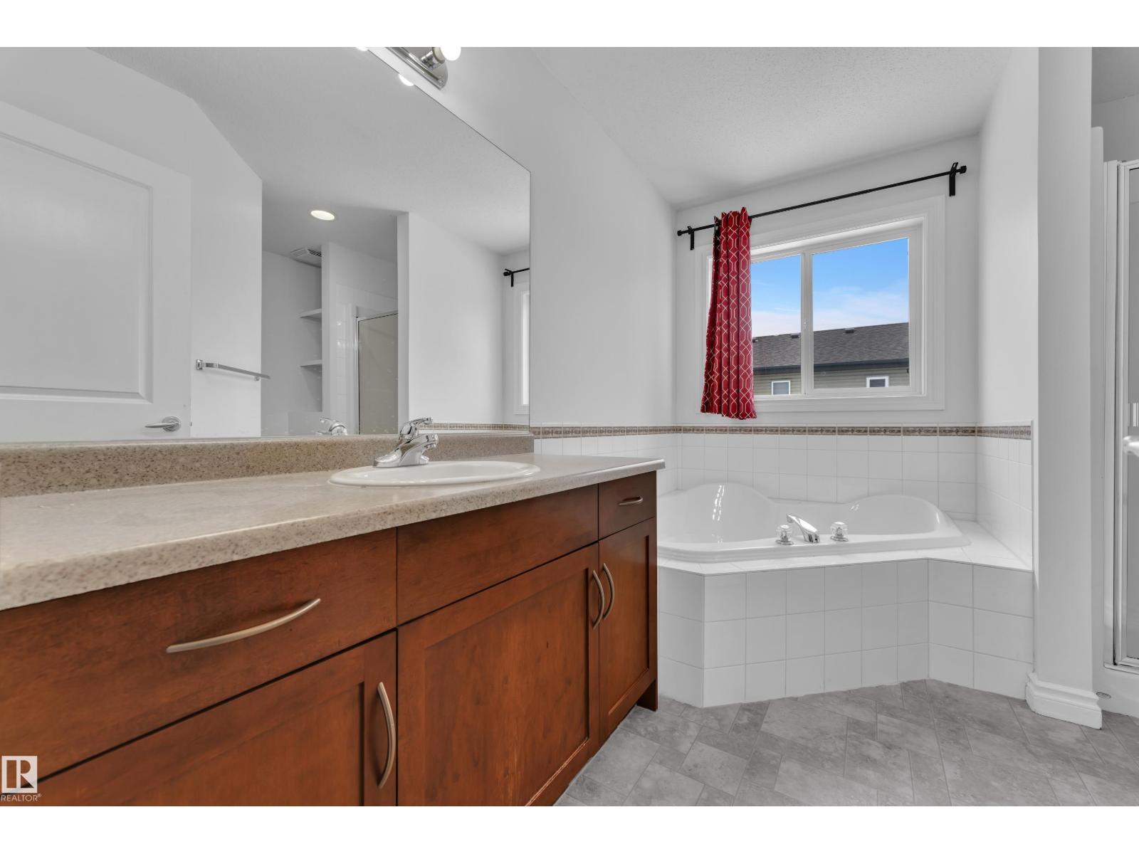 208 79 St Sw, Edmonton, Alberta  T6X 1K7 - Photo 24 - E4484321