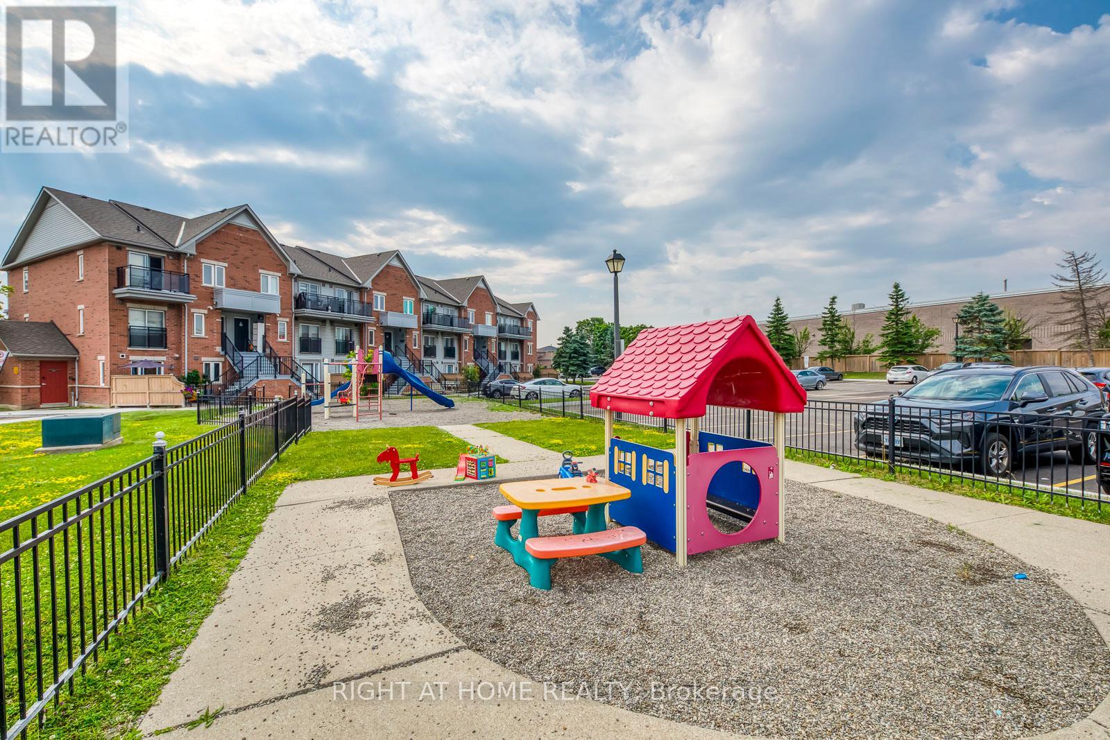 45 - 4620 Guildwood Way, Mississauga, Ontario  L5R 4H4 - Photo 12 - W13046238