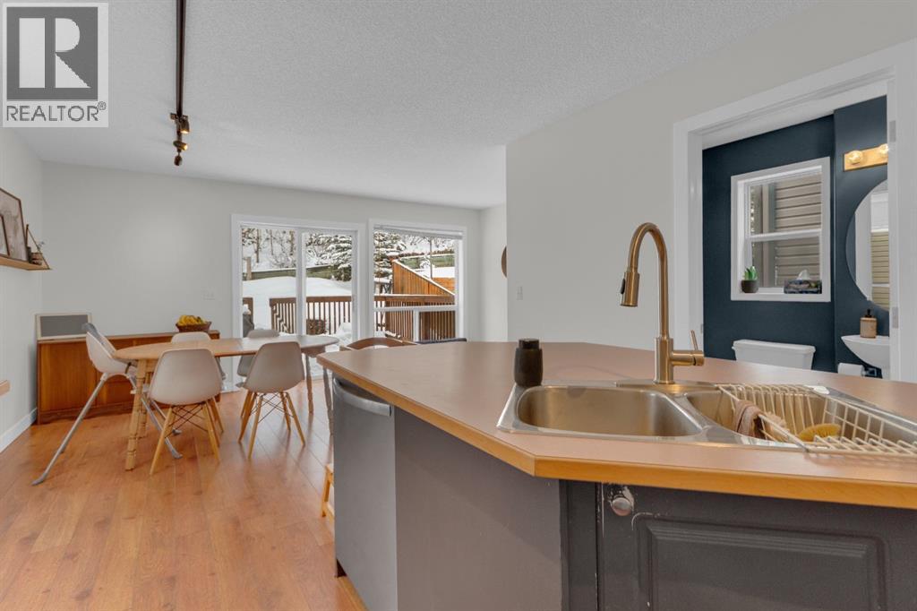 931 Wilson Way, Canmore, Alberta  T1W 2Y9 - Photo 10 - A2303769