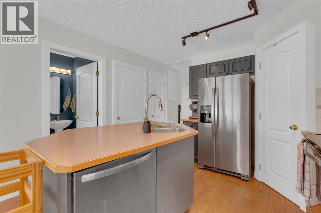 931 Wilson Way, Canmore, Alberta  T1W 2Y9 - Photo 9 - A2303769