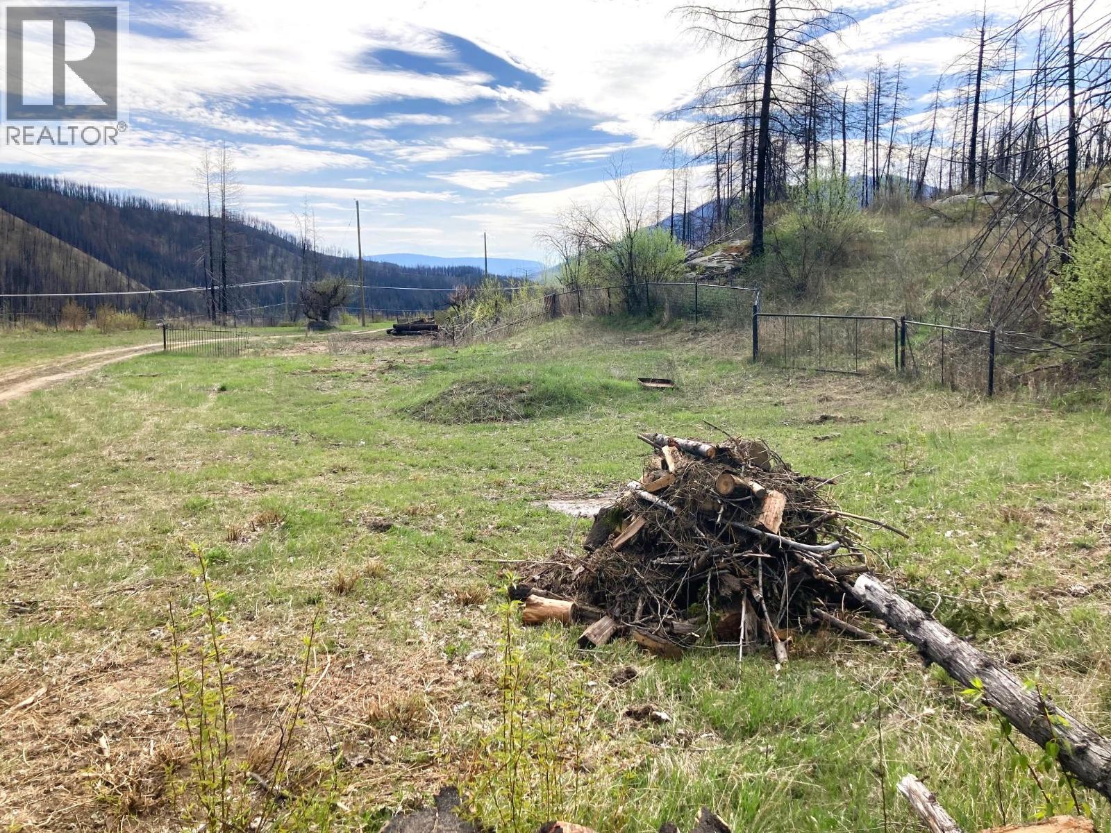 1449 Holding Road, Adams Lake, British Columbia  V0E 1M2 - Photo 24 - 10384747