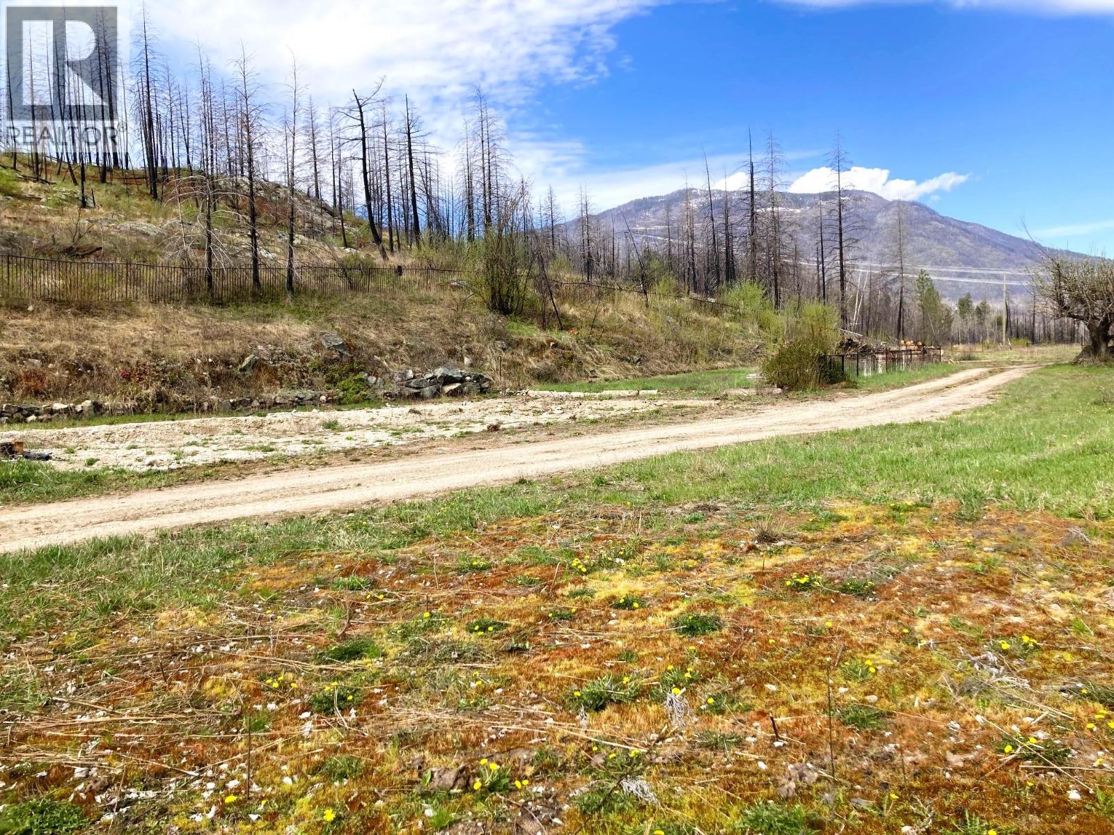 1449 Holding Road, Adams Lake, British Columbia  V0E 1M2 - Photo 6 - 10384747