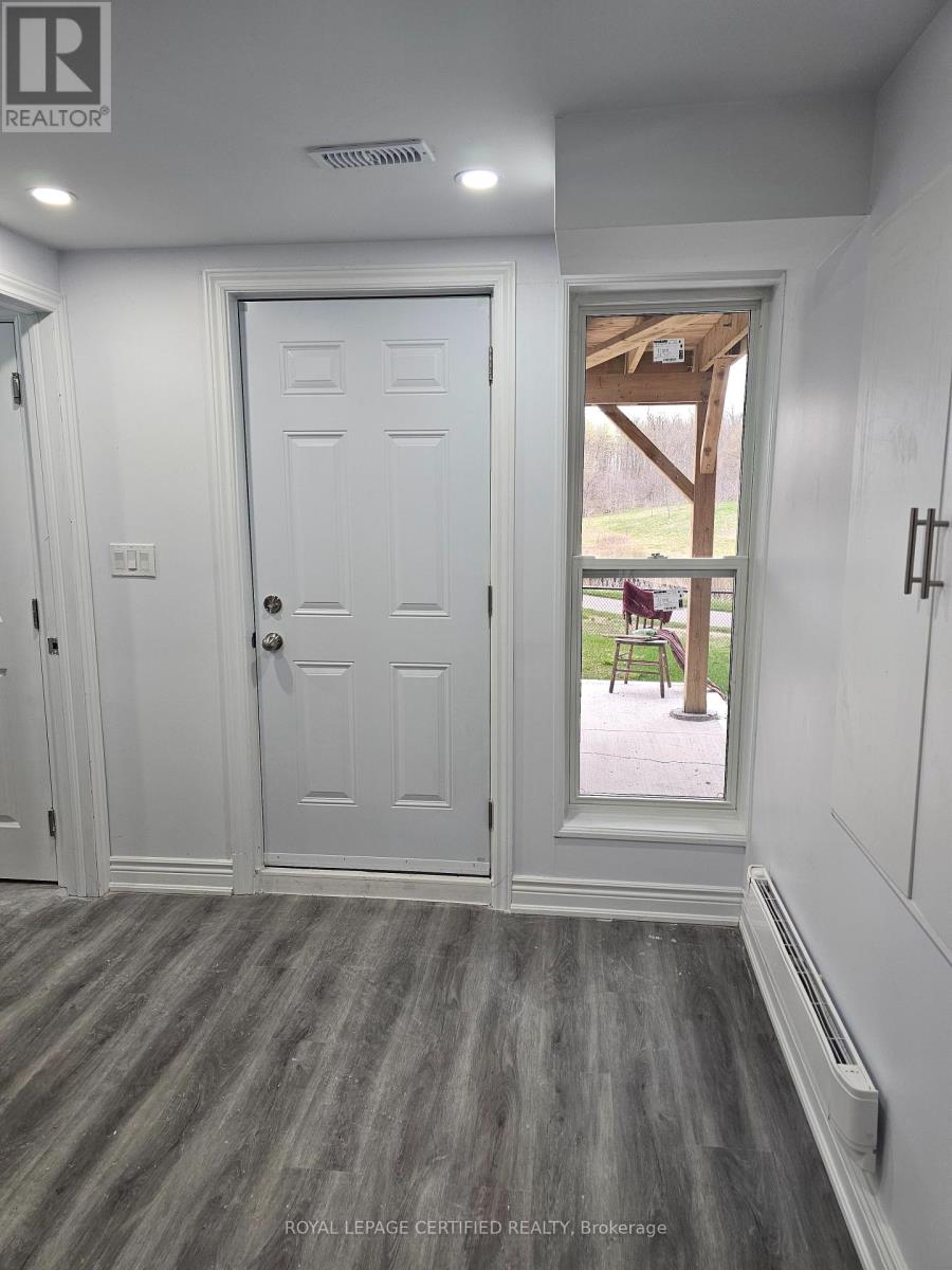 71 Lilac Circle, Haldimand, Ontario  N3W 0H6 - Photo 2 - X13039872