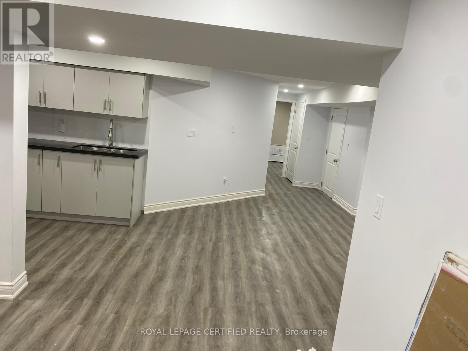 71 Lilac Circle, Haldimand, Ontario  N3W 0H6 - Photo 4 - X13039872