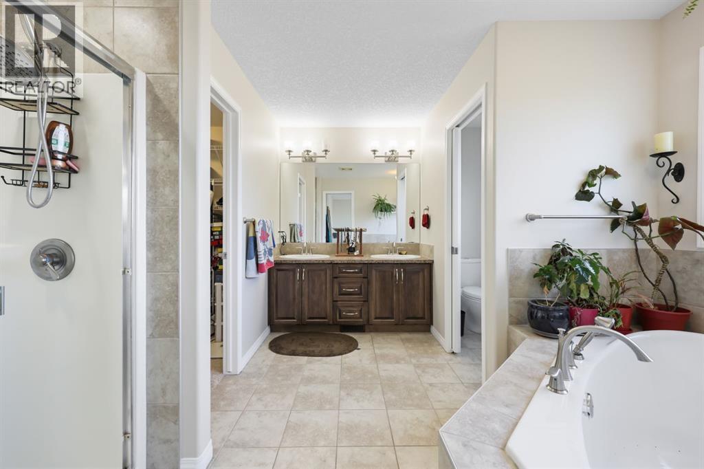 56 Jumping Pound Rise, Cochrane, Alberta  T4C 0K6 - Photo 30 - A2282578