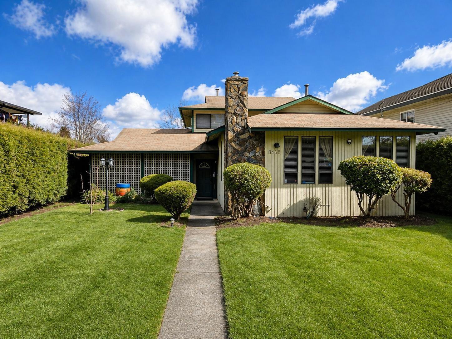 8468 144TH STREET, Surrey, British Columbia