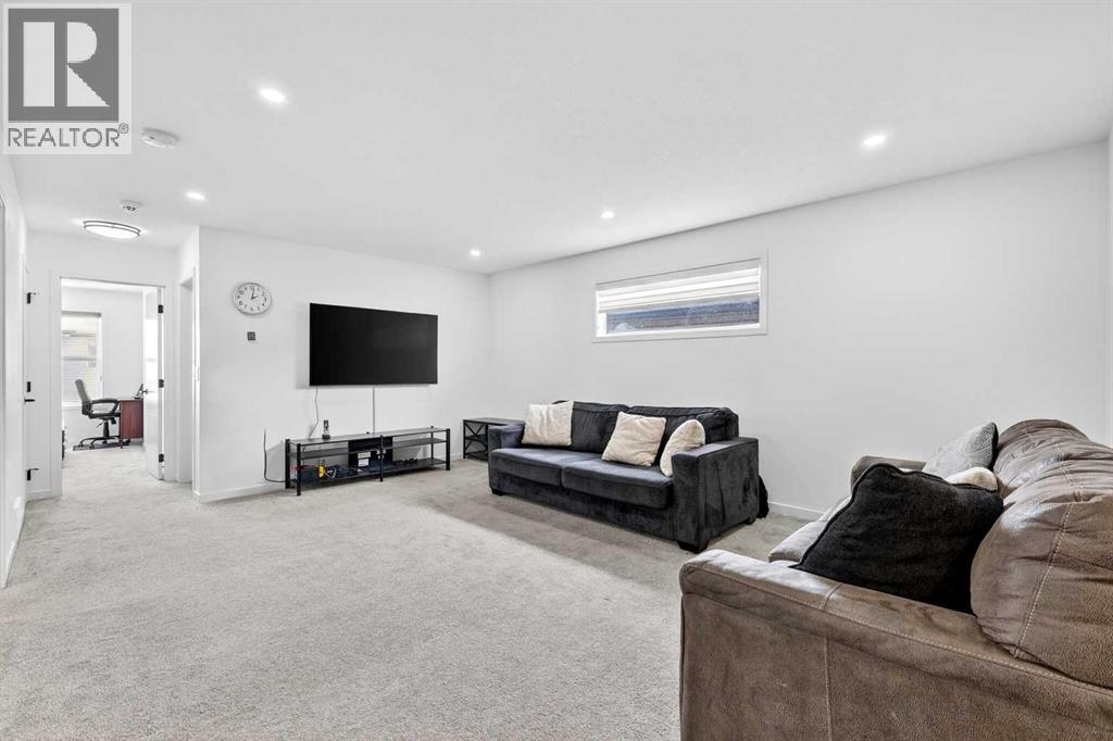 41 Copperhead Road Se, Calgary, Alberta  T2Z 5H1 - Photo 33 - A2301656