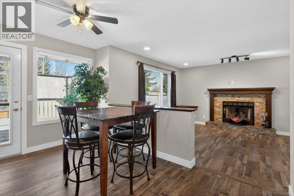 29 Shannon Manor Sw, Calgary, Alberta  T2Y 2Y5 - Photo 6 - A2303275