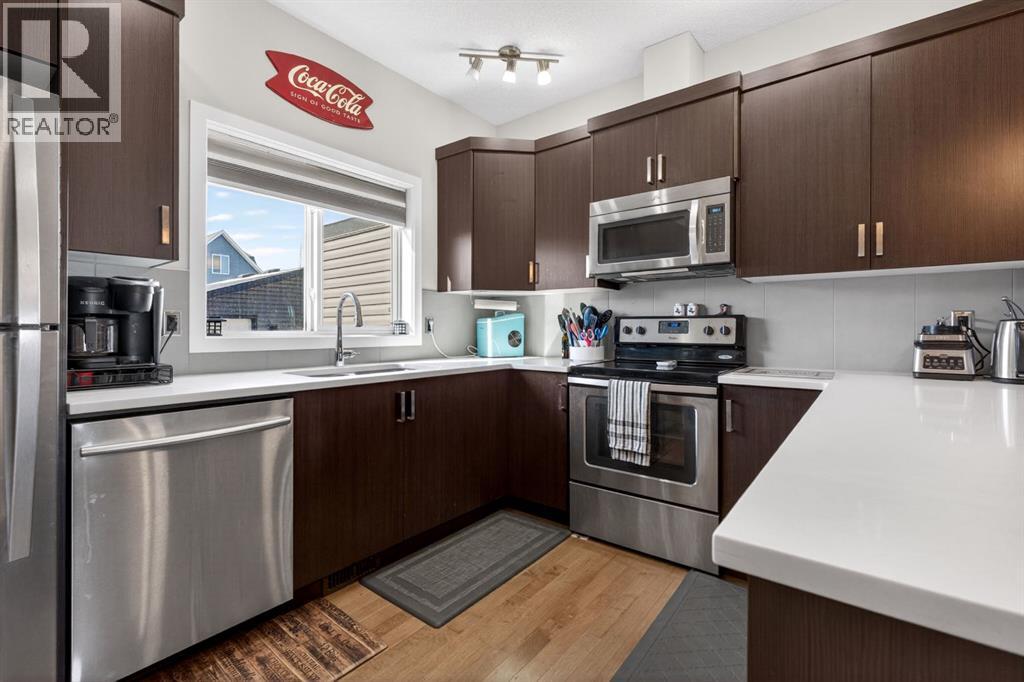 23 Belgian Link, Cochrane, Alberta  T4C 0M3 - Photo 8 - A2303290