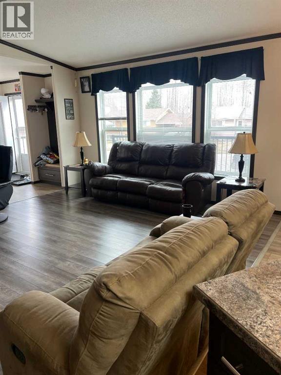 812 5 A Street, Fox Creek, Alberta  T0H 1P0 - Photo 11 - A2305412