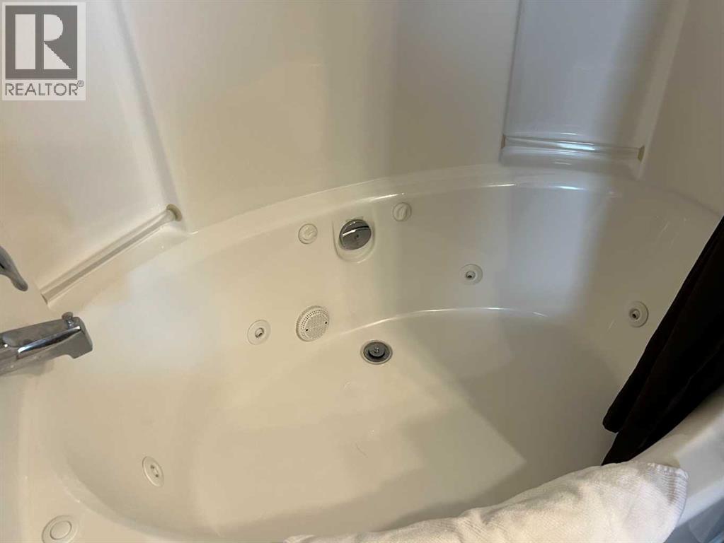 812 5 A Street, Fox Creek, Alberta  T0H 1P0 - Photo 15 - A2305412