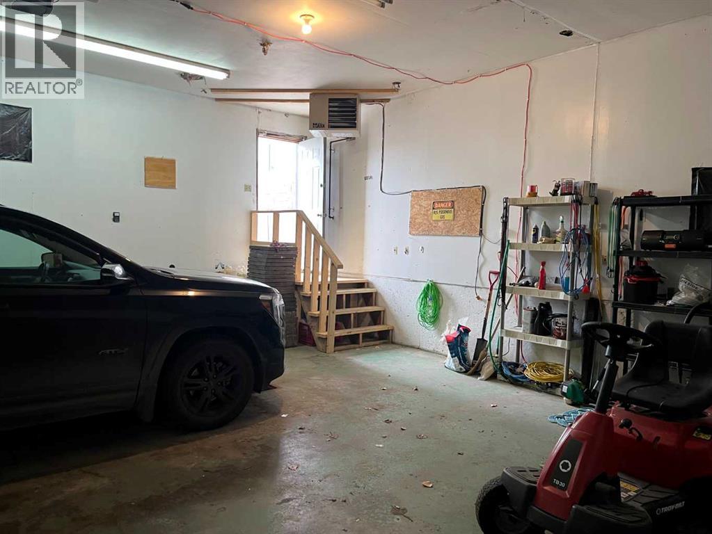 812 5 A Street, Fox Creek, Alberta  T0H 1P0 - Photo 26 - A2305412