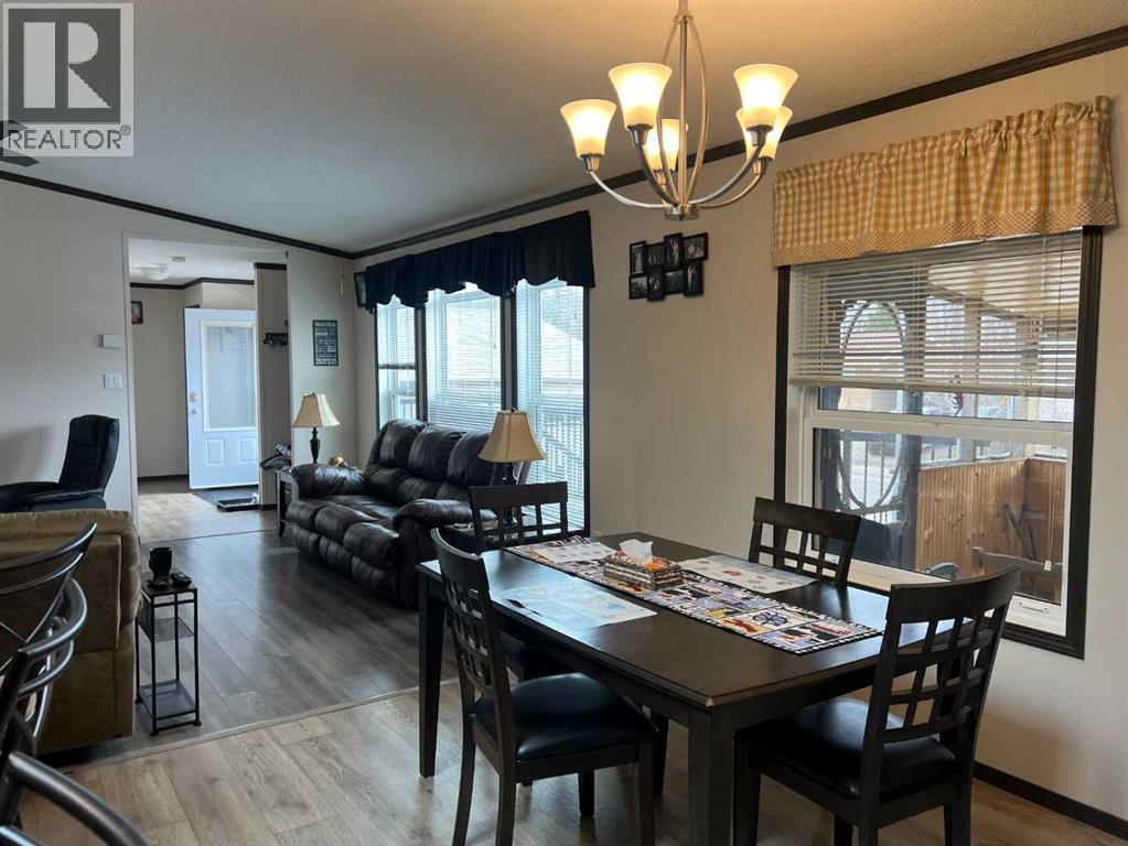 812 5 A Street, Fox Creek, Alberta  T0H 1P0 - Photo 8 - A2305412