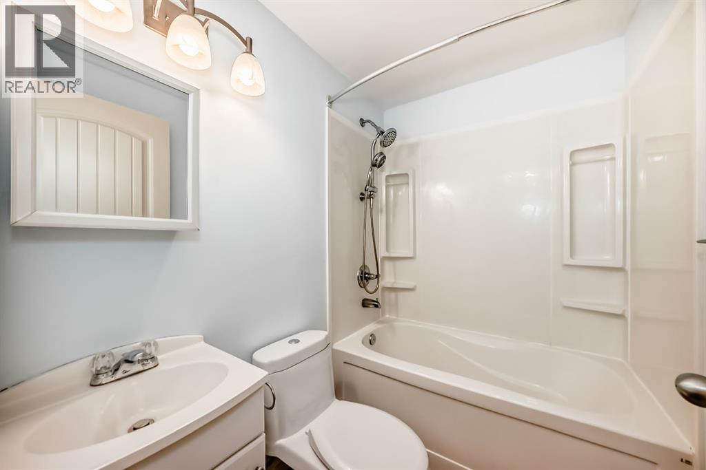 336 Luxstone Place Sw, Airdrie, Alberta  T4B 0A6 - Photo 35 - A2300038