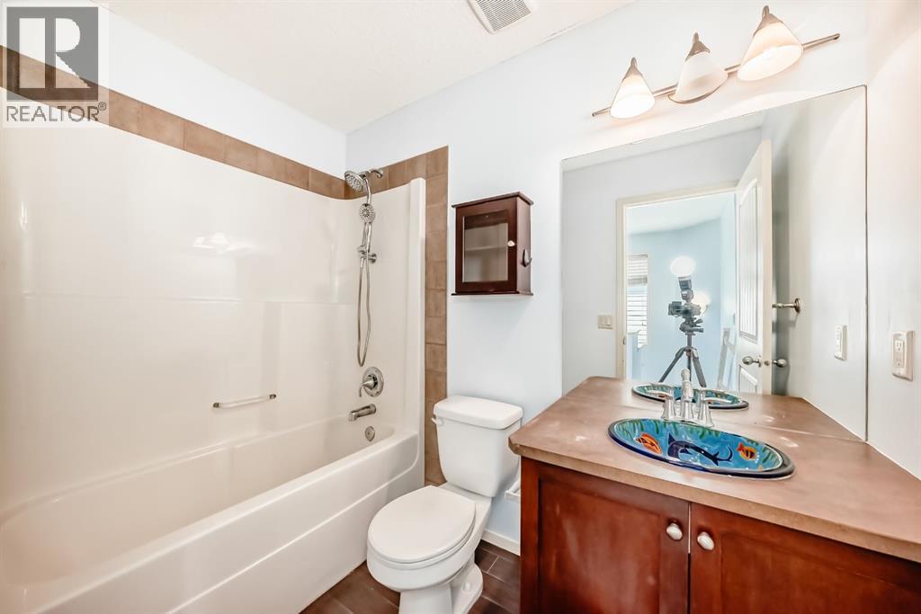 336 Luxstone Place Sw, Airdrie, Alberta  T4B 0A6 - Photo 27 - A2300038