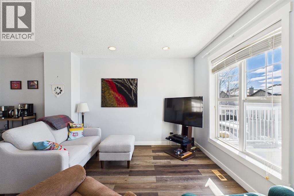 47 Toscana Gardens, Calgary, Alberta  T3L 3C2 - Photo 14 - A2303418