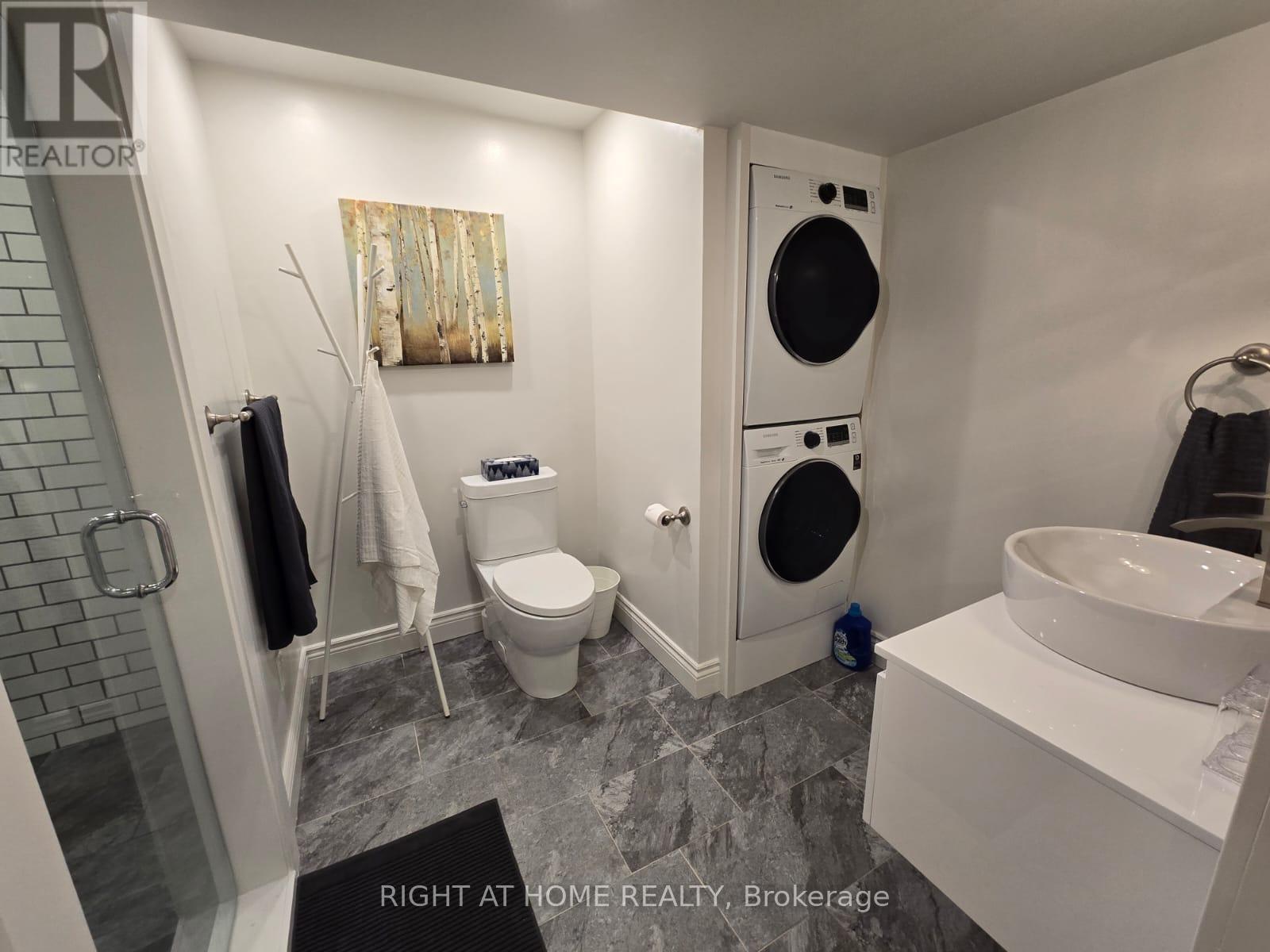 B - 63 Queens Avenue, Toronto, Ontario  M8V 2N2 - Photo 7 - W13046252