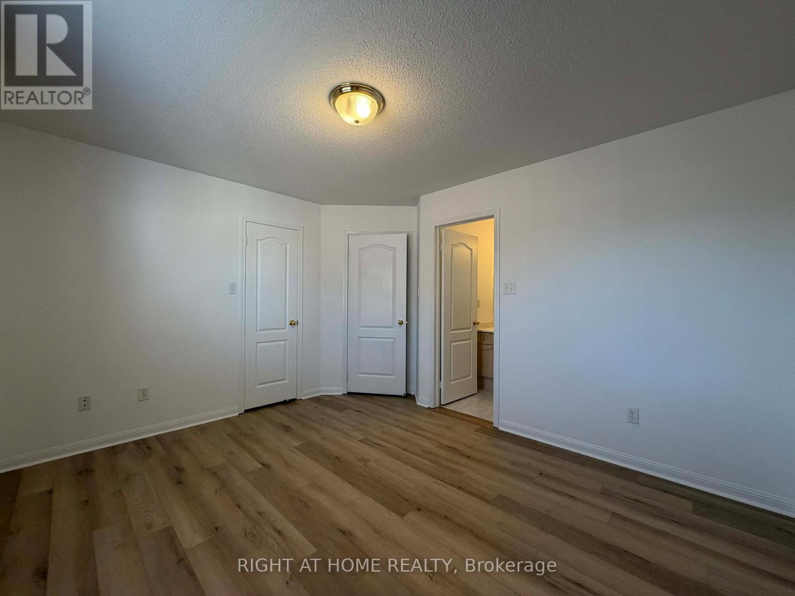 677 Irving Terrace, Milton, Ontario  L9T 6H6 - Photo 19 - W13046262