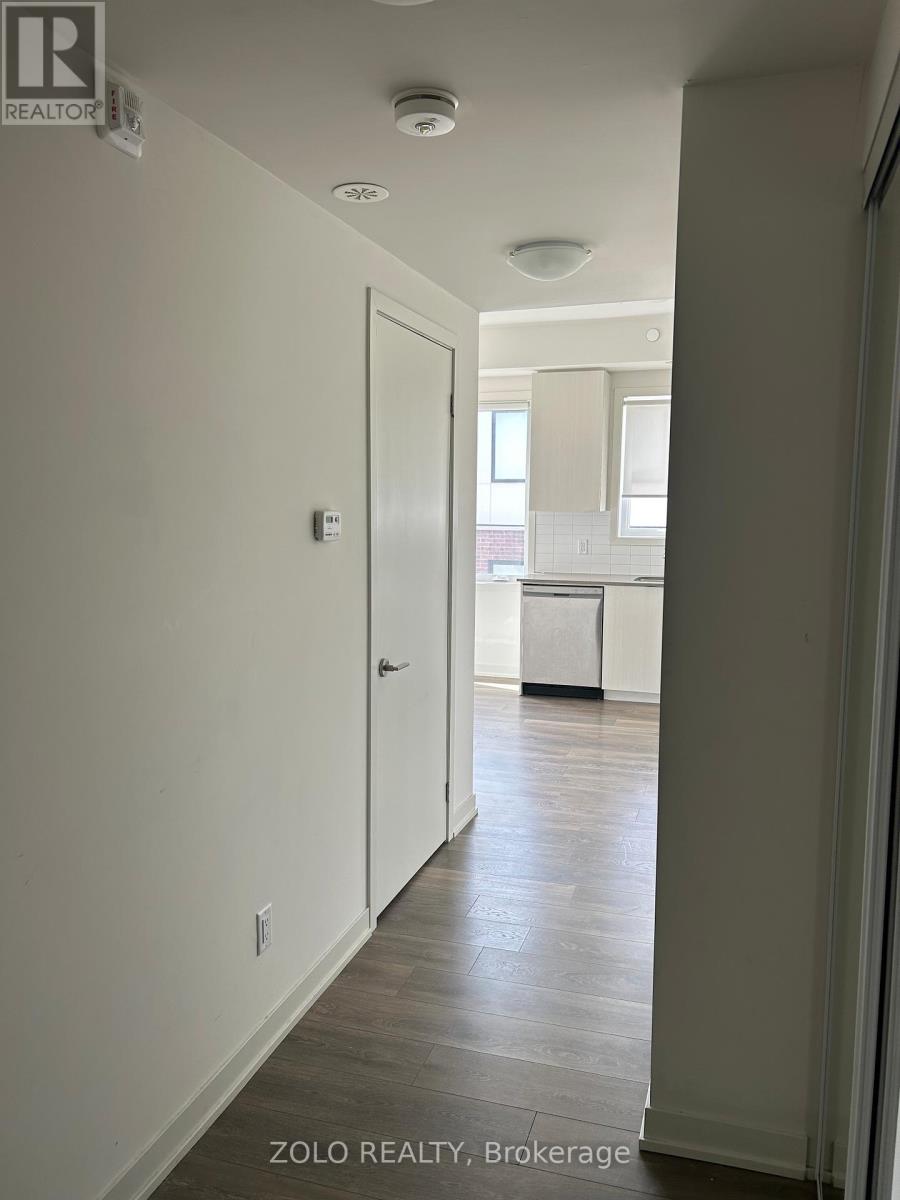 413 - 58 Sky Harbour Drive, Brampton, Ontario  L6Y 6J1 - Photo 4 - W12907598