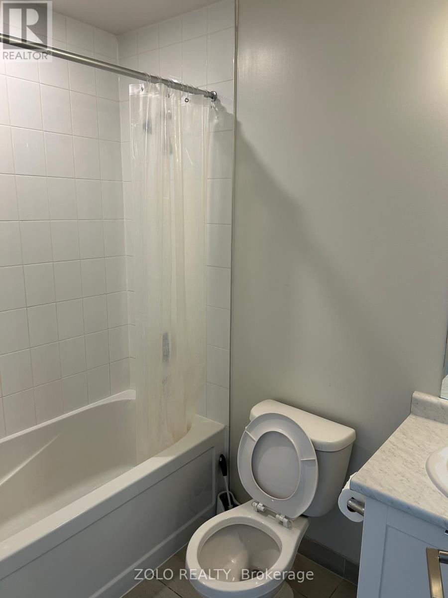 413 - 58 Sky Harbour Drive, Brampton, Ontario  L6Y 6J1 - Photo 7 - W12907598