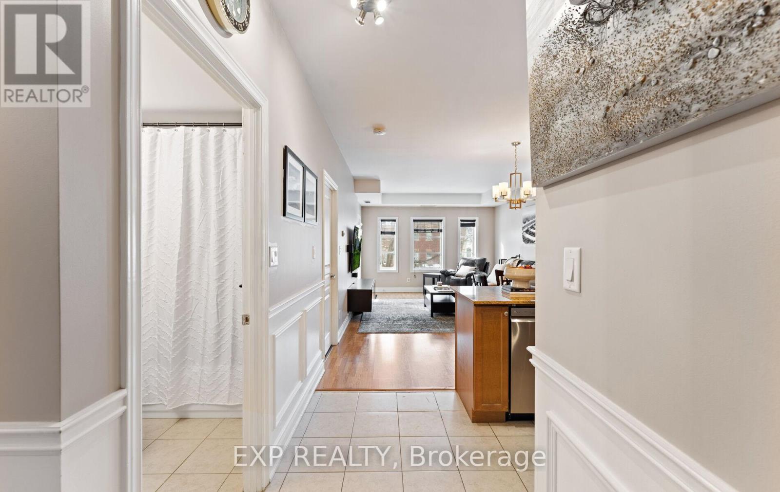 208 - 9901 KEELE STREET, Vaughan, Ontario