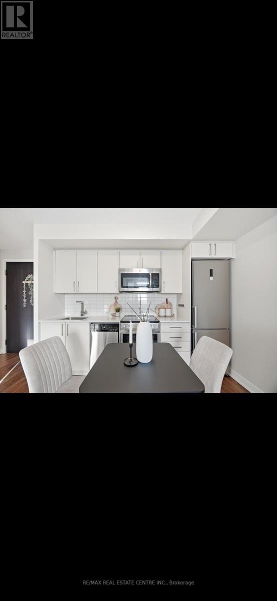 1112 - 38 Monte Kwinter Court, Toronto, Ontario  M3H 0E2 - Photo 8 - C13026336