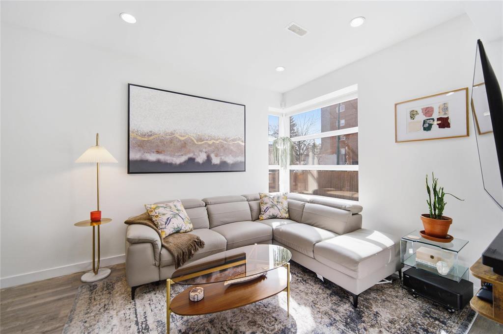 2 193 Horace Street, Winnipeg, Manitoba  R2H 0W3 - Photo 1 - 202608235